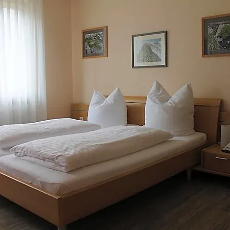 Alleehotel-eschen 3*